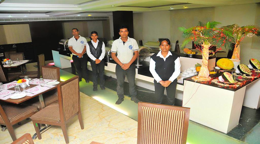 Hotel Central Park Ongole Екстериор снимка